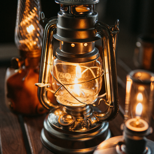 Portable Vintage Style Oil Lamp