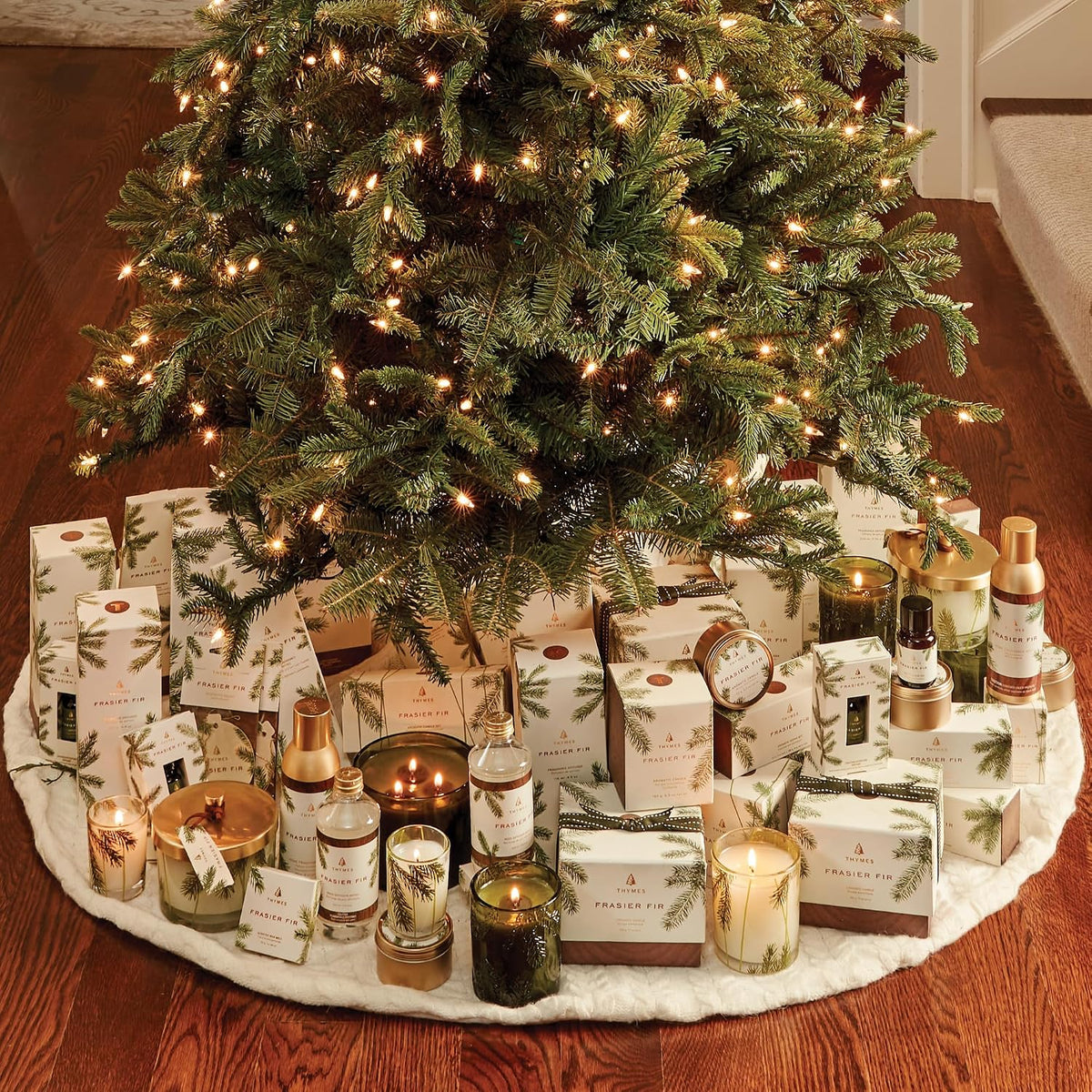 Thymes Frasier Fir Reed Diffuser Set | Reeds, Fragrance Oil, and Glass Bottle | 7.75 fl oz